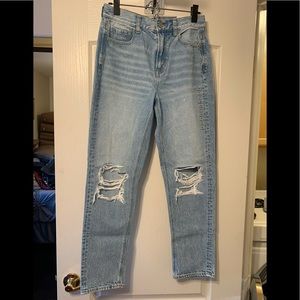 American Eagle NWT Mom Jeans size 4R